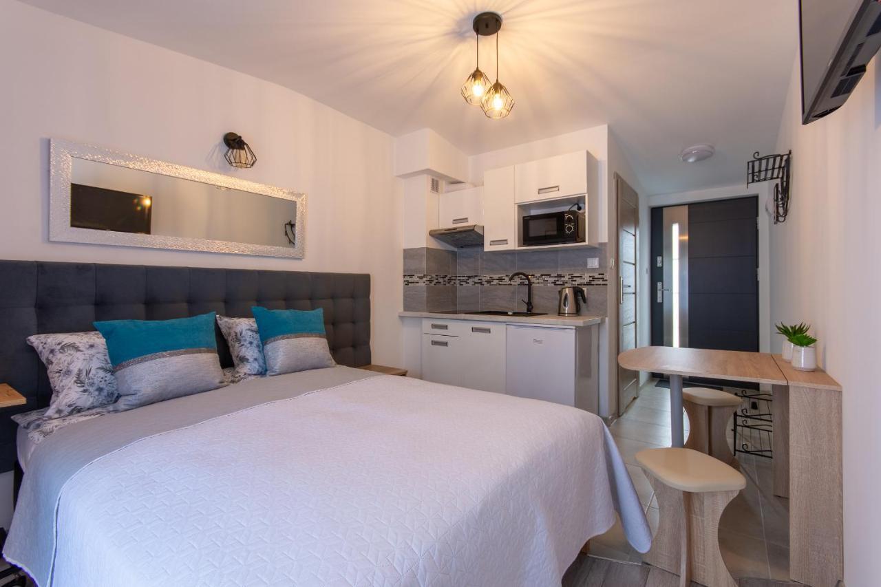 Illusione Apartment โปเบียโรโว ภายนอก รูปภาพ