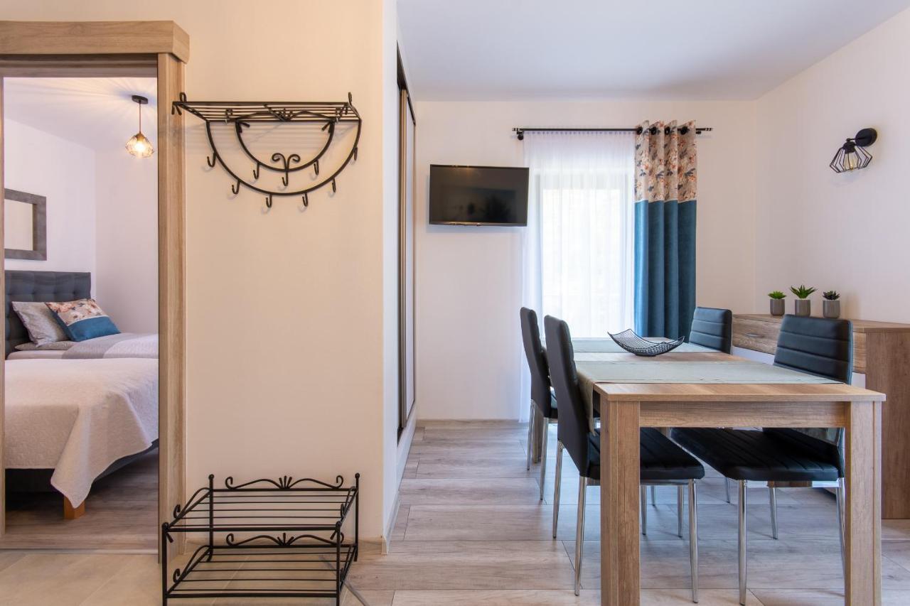 Illusione Apartment โปเบียโรโว ภายนอก รูปภาพ