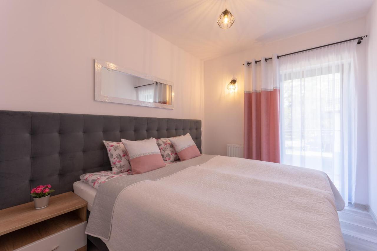 Illusione Apartment โปเบียโรโว ภายนอก รูปภาพ
