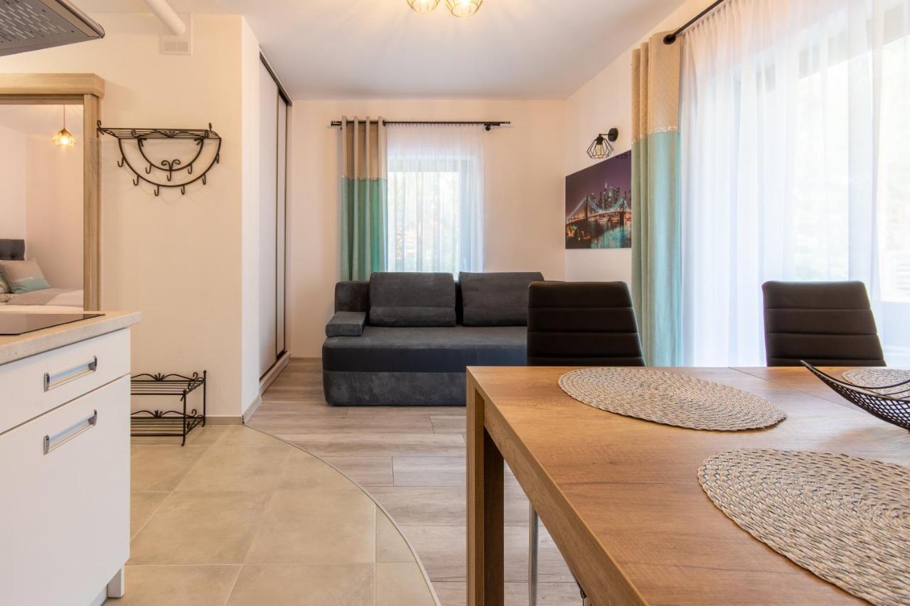 Illusione Apartment โปเบียโรโว ภายนอก รูปภาพ