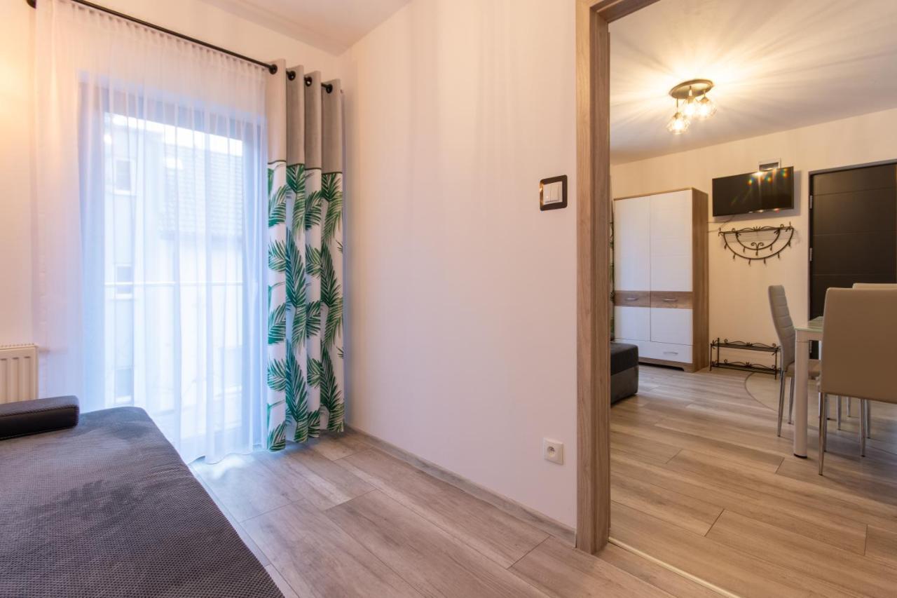 Illusione Apartment โปเบียโรโว ภายนอก รูปภาพ